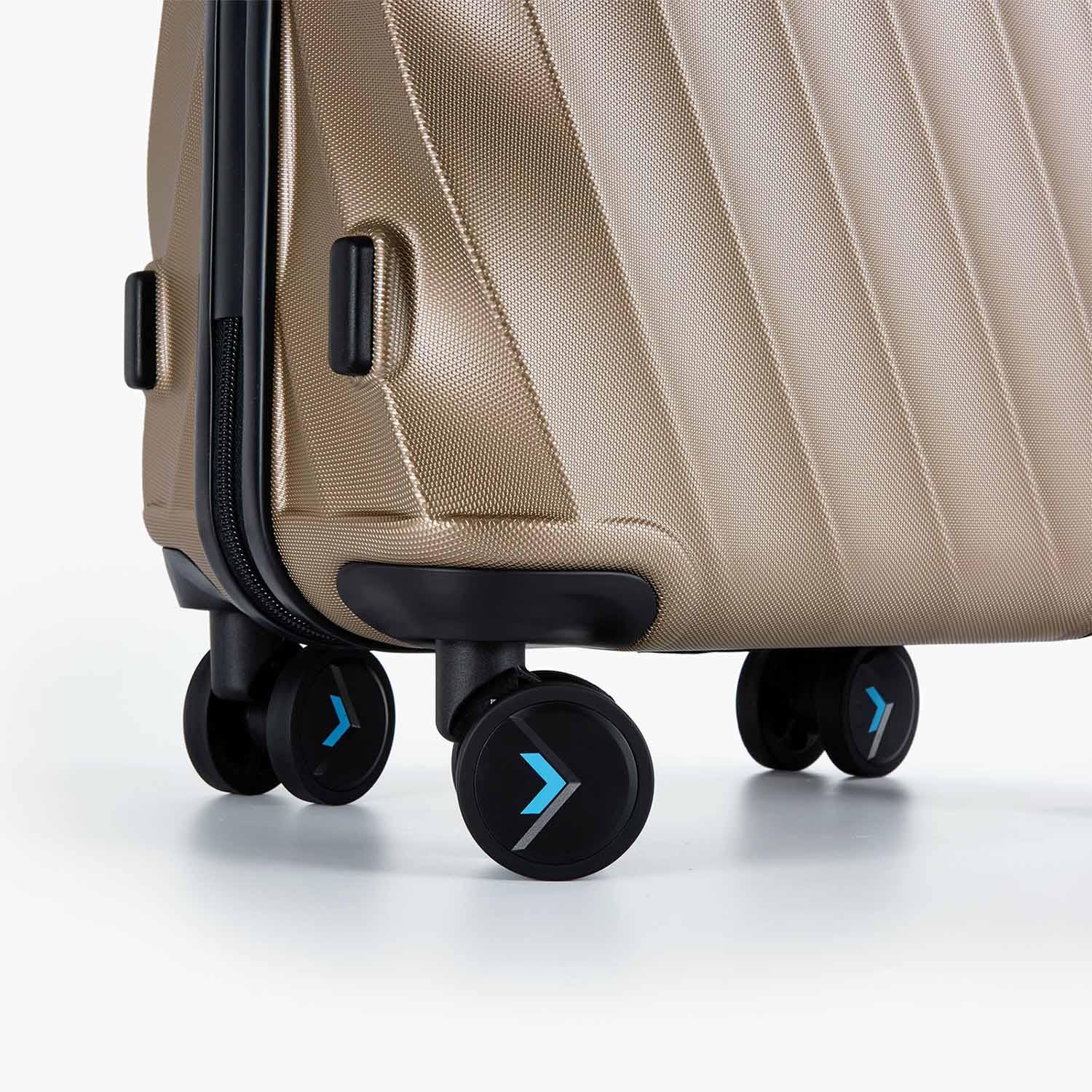 Globetrotter 20" Hardside Rolling Carry-on Stylish Suitcase