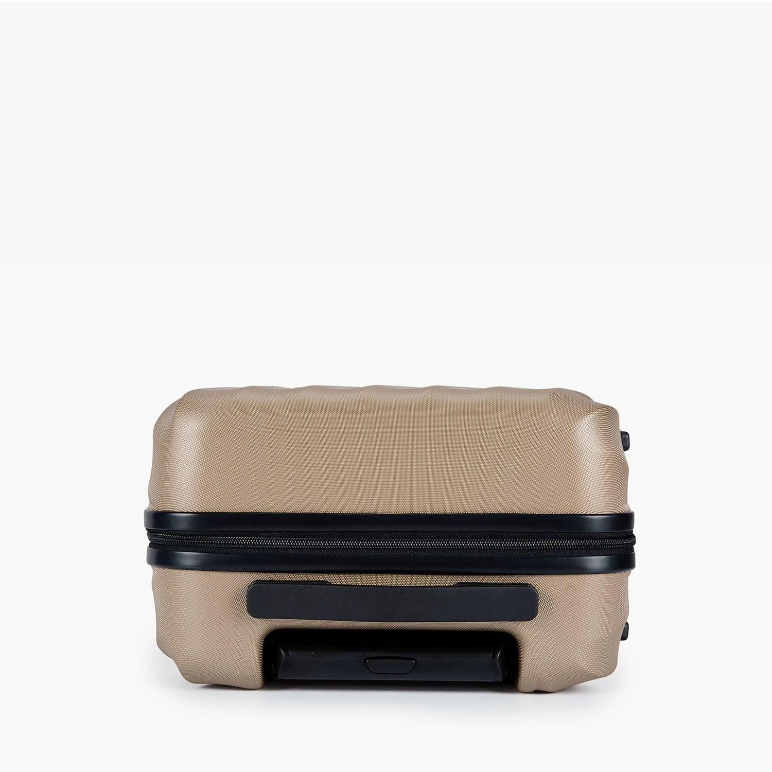 Globetrotter 20" Hardside Rolling Carry-on Stylish Suitcase