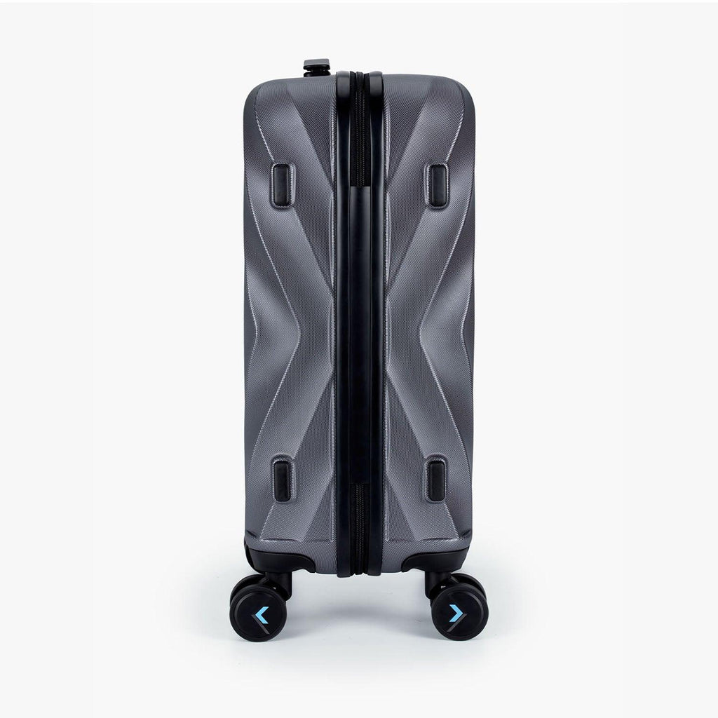 Globetrotter 20" Hardside Rolling Carry-on Stylish Suitcase