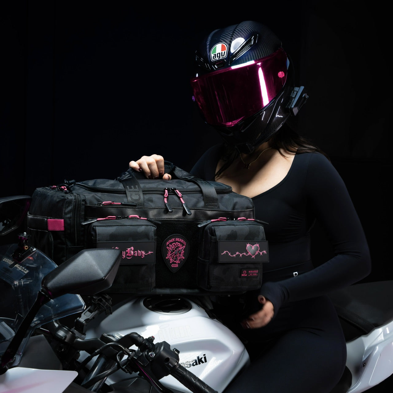 30L Perfect Duffle Bag Black Hearts