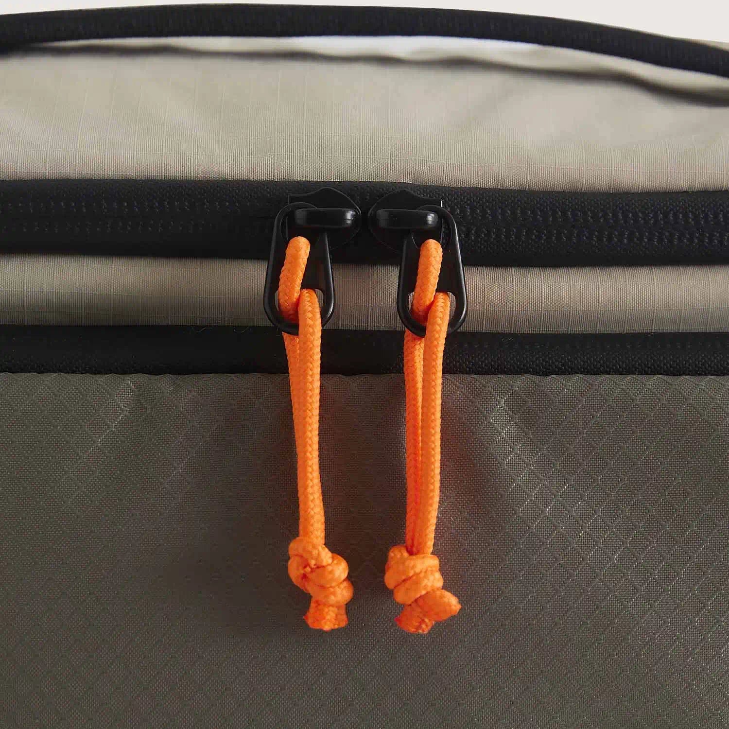 Blast 4.5L Hanging Toiletry Bag