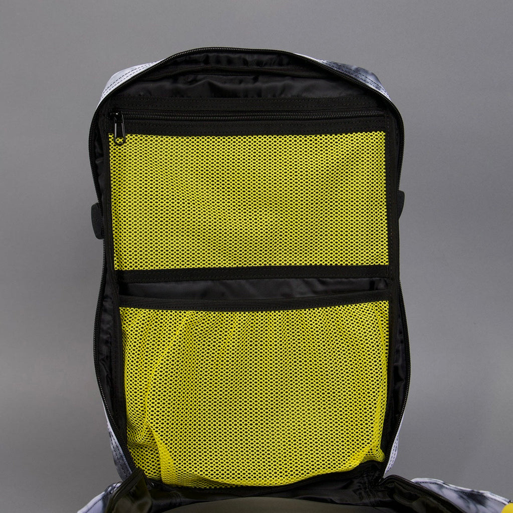 25L Backpack Timber Wolf Yellow Jacket