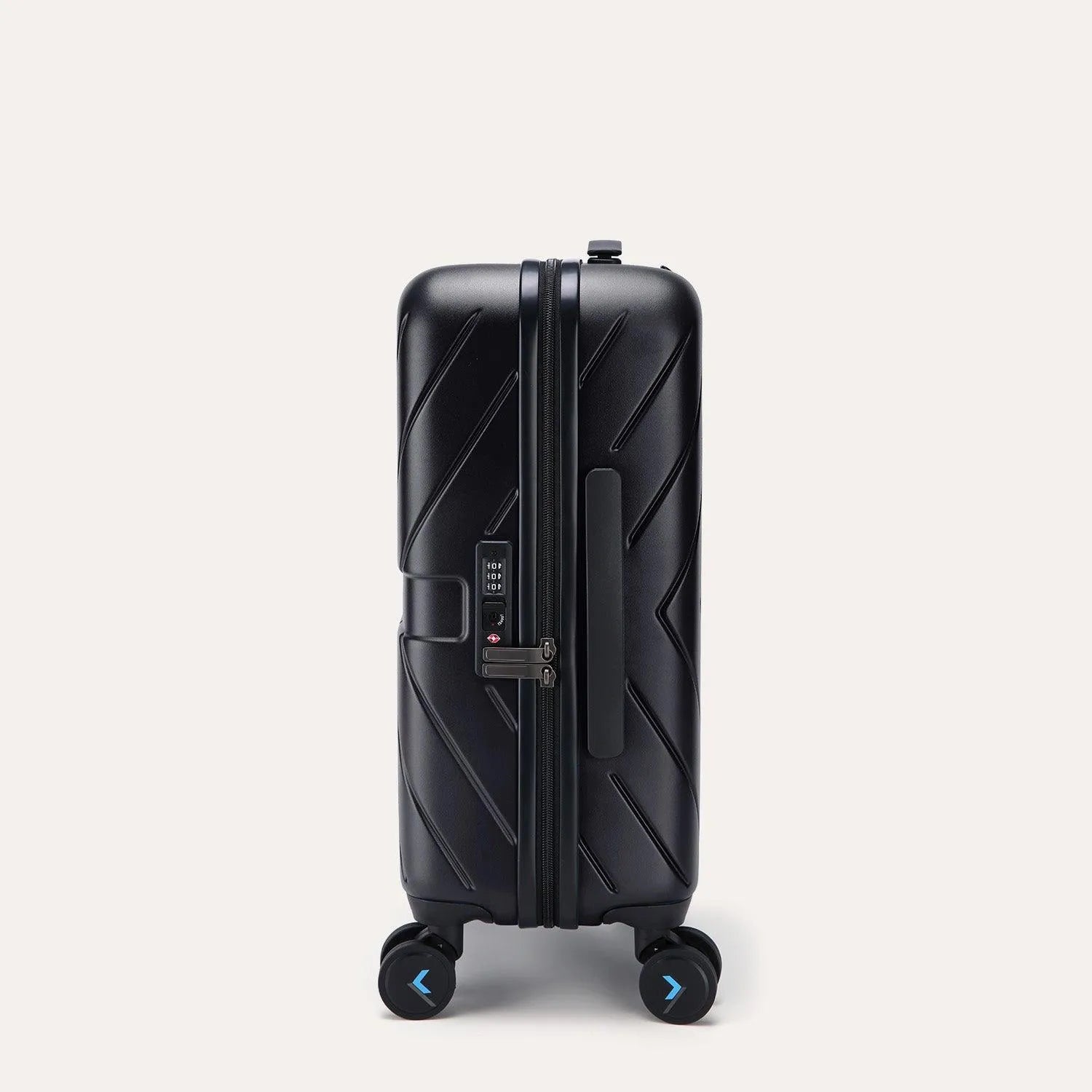Daren 16-20 Inch Lightweight Hardside Carry-On Suitcase