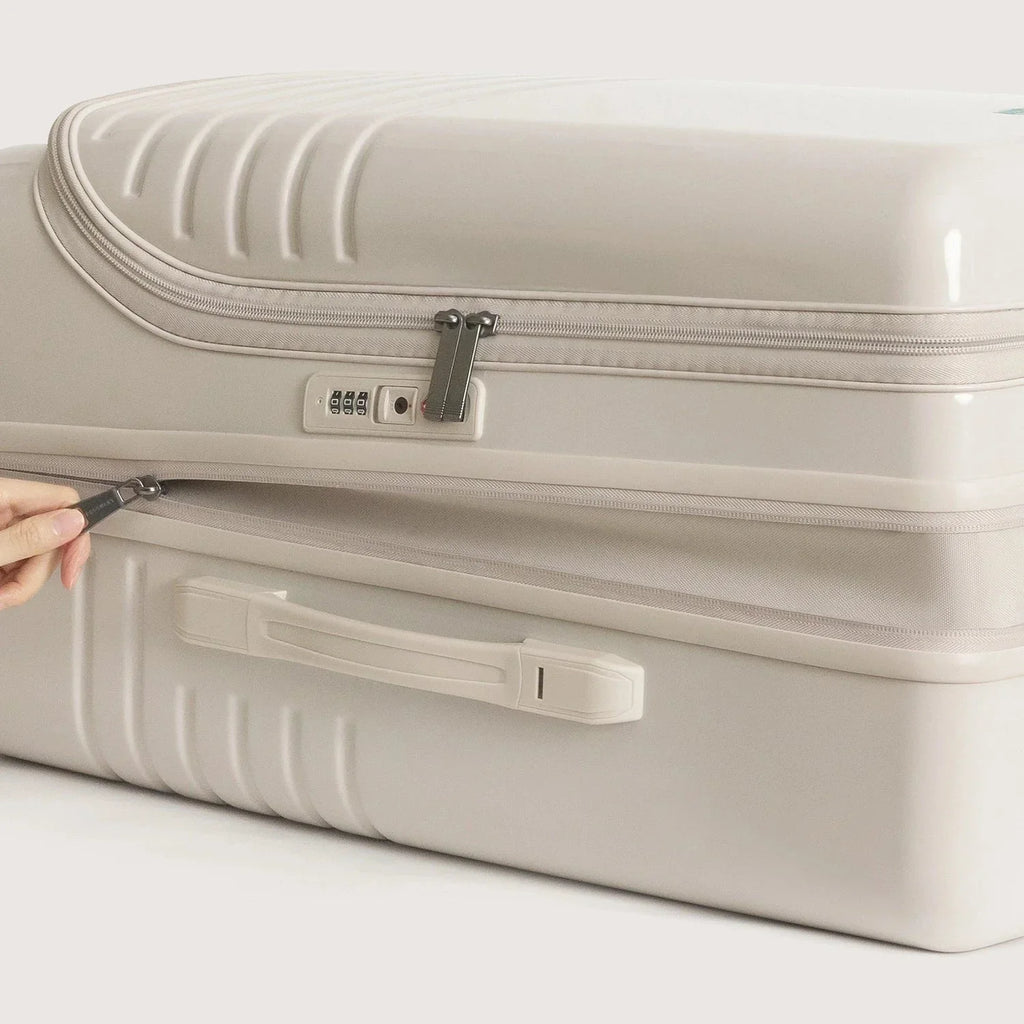 Getaway 24" Check-in: Side-Opening