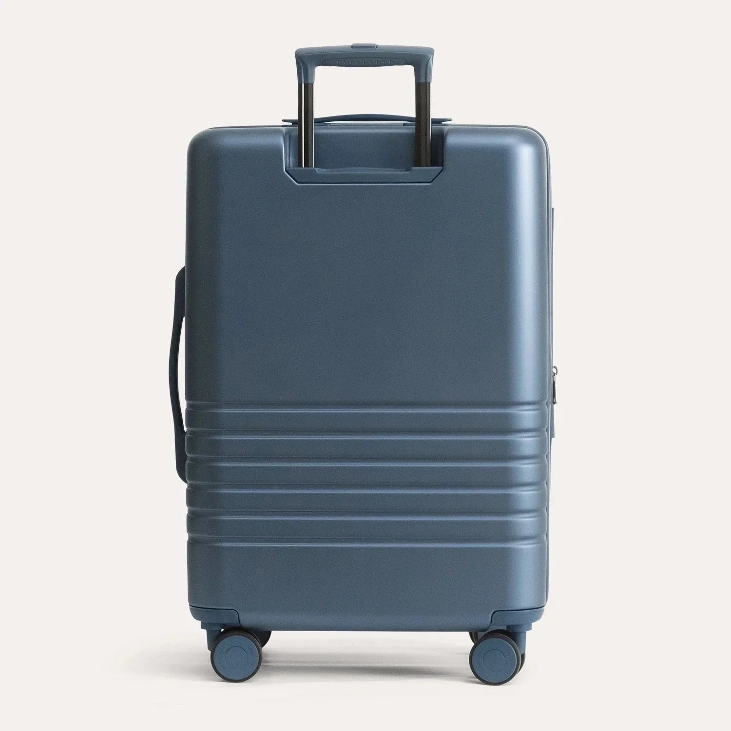 Getaway 24" Check-in: Side-Opening