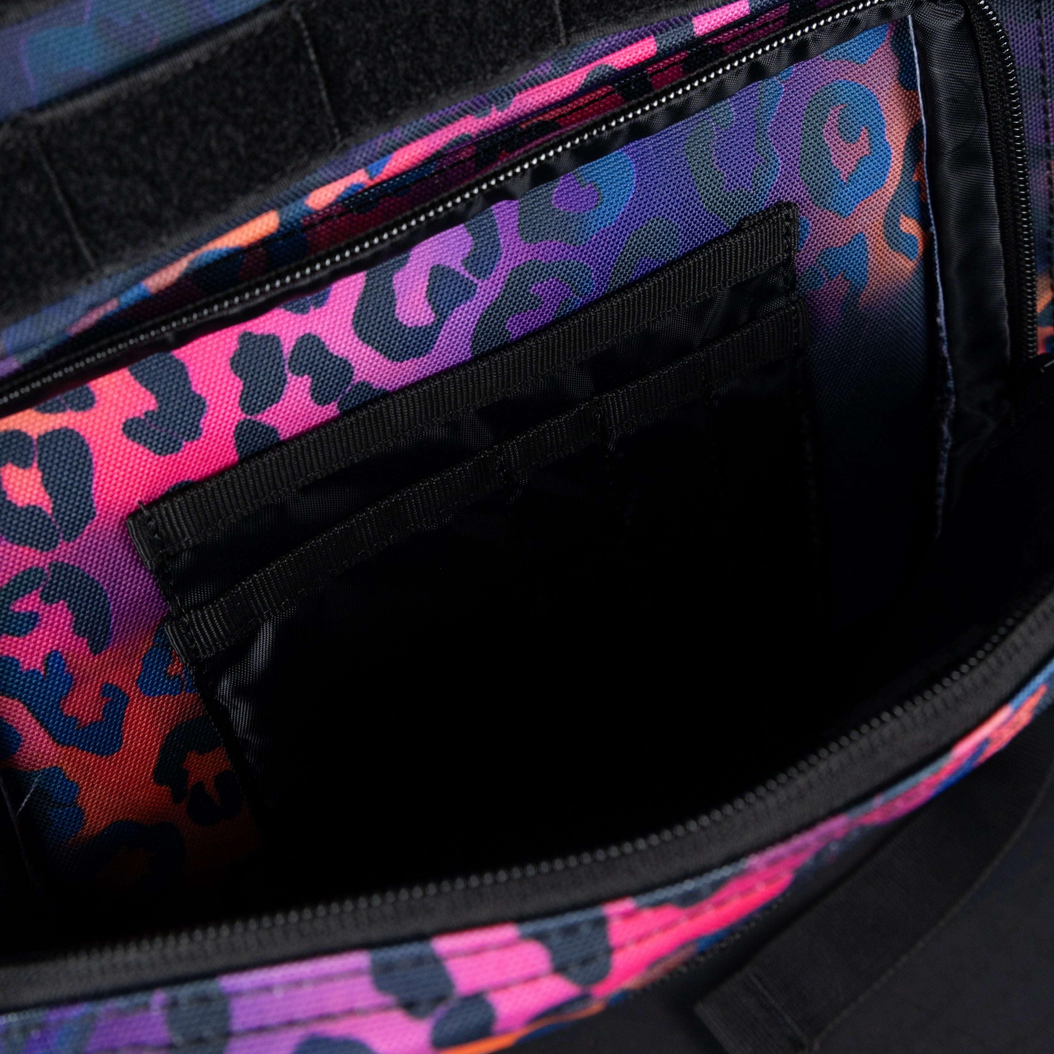 15L Backpack Neon Leopard