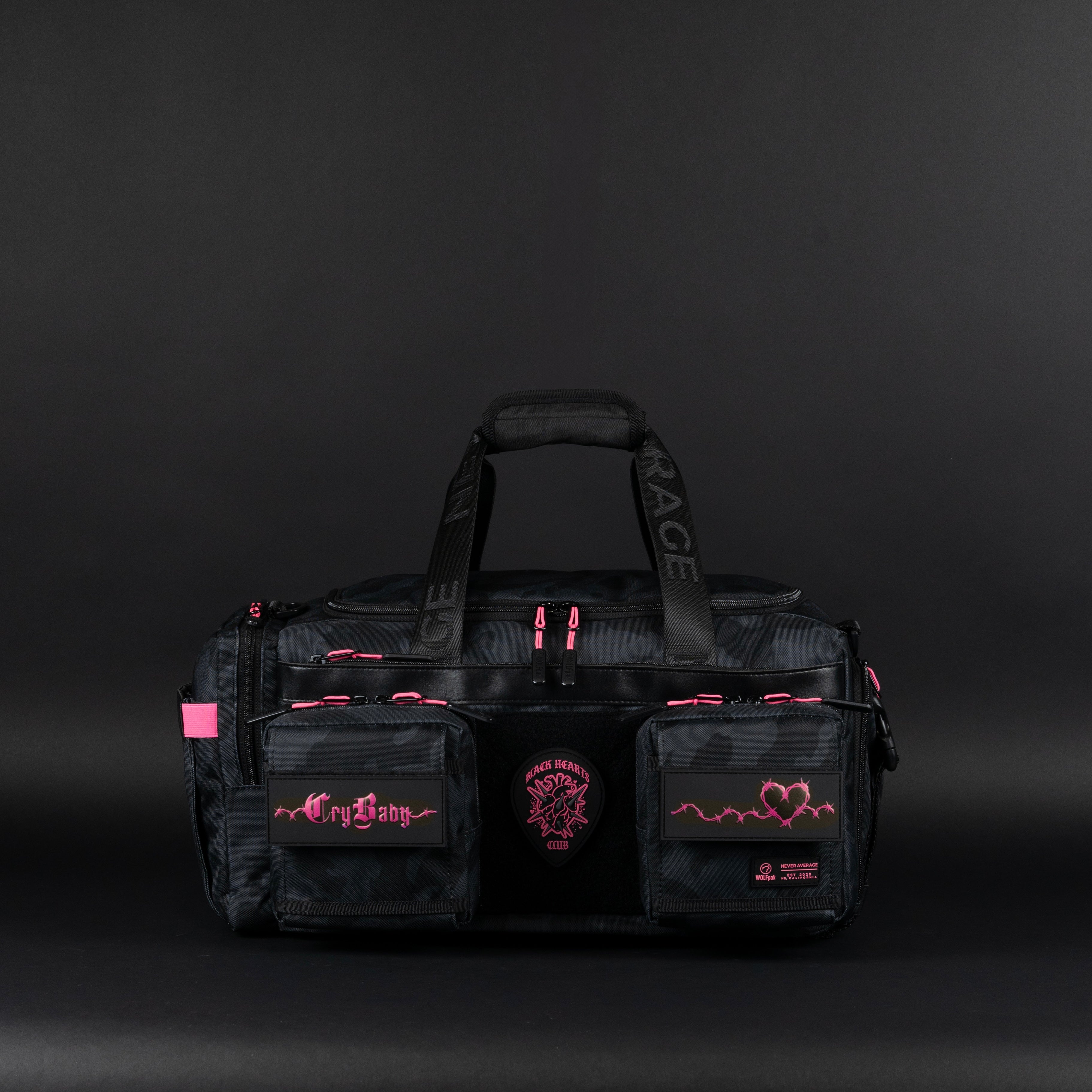 30L Perfect Duffle Bag Black Hearts