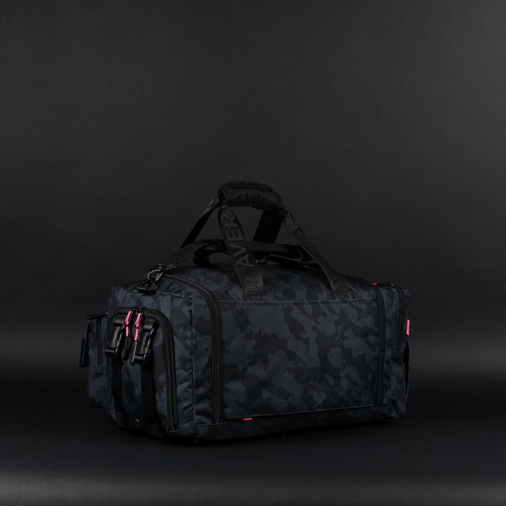 30L Perfect Duffle Bag Black Hearts
