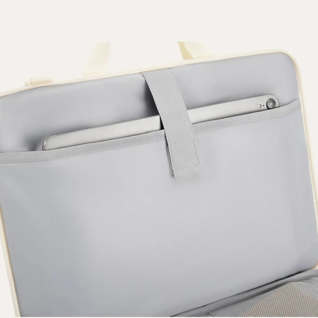 Bubble 15.6" Laptop Sleeve Pro