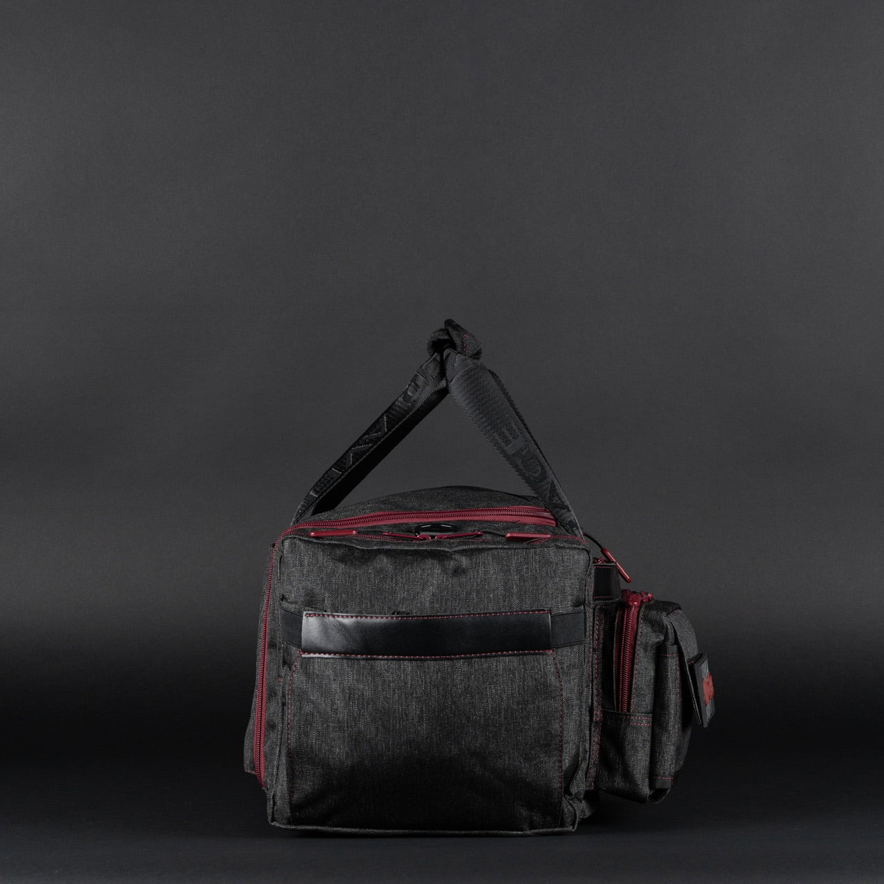 30L Perfect Duffle Bag Black Widow