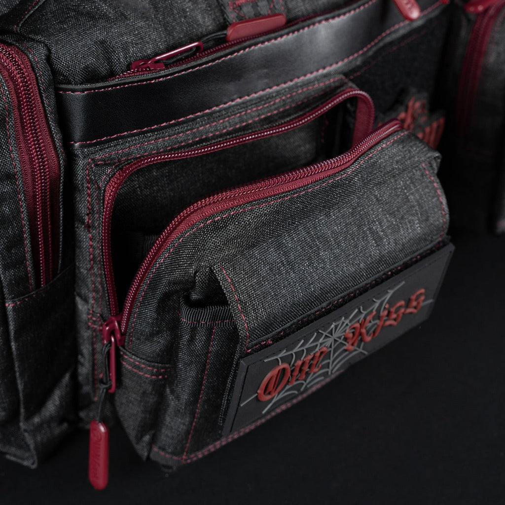 30L Perfect Duffle Bag Black Widow