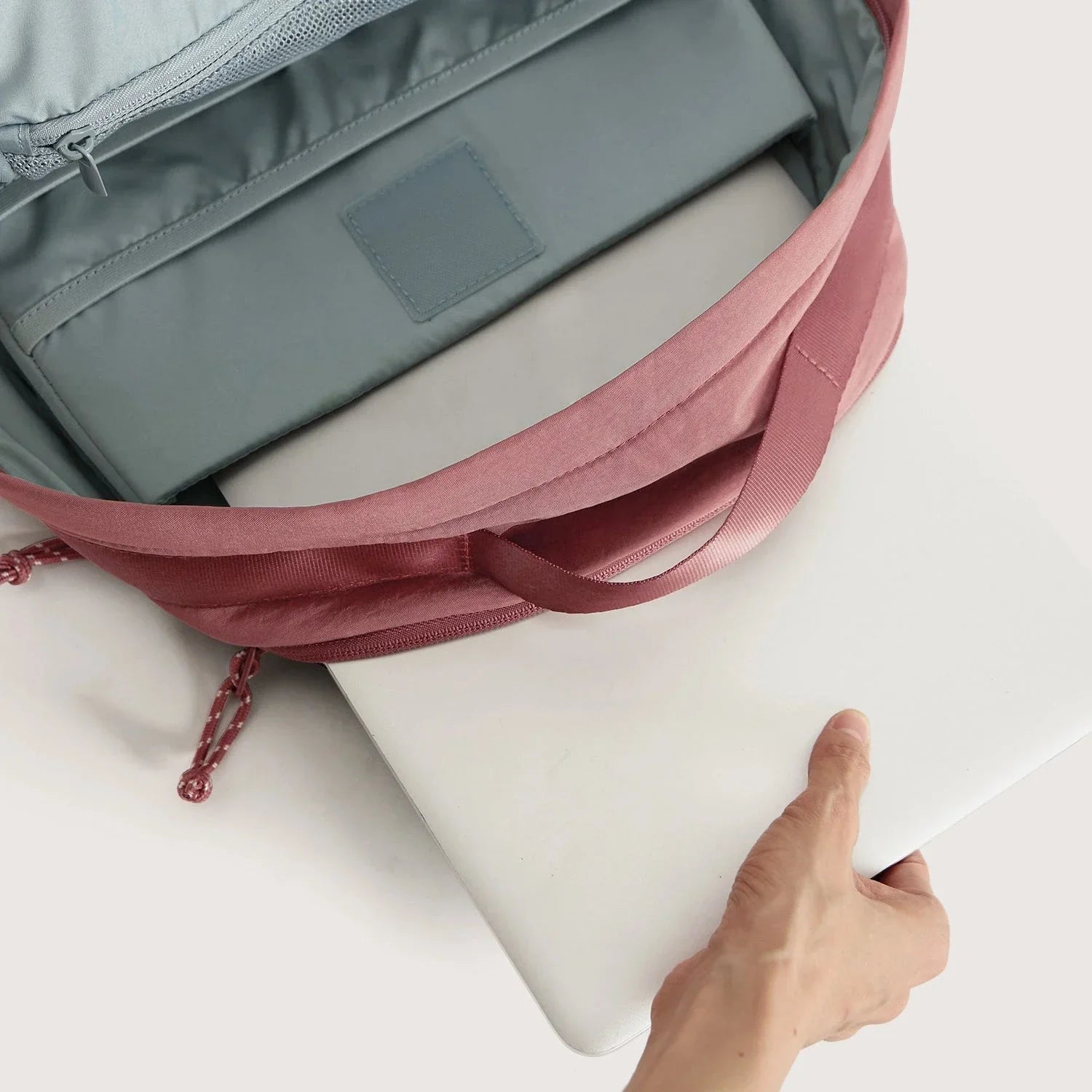 (FREE GIFT)Crush 18L Backpack