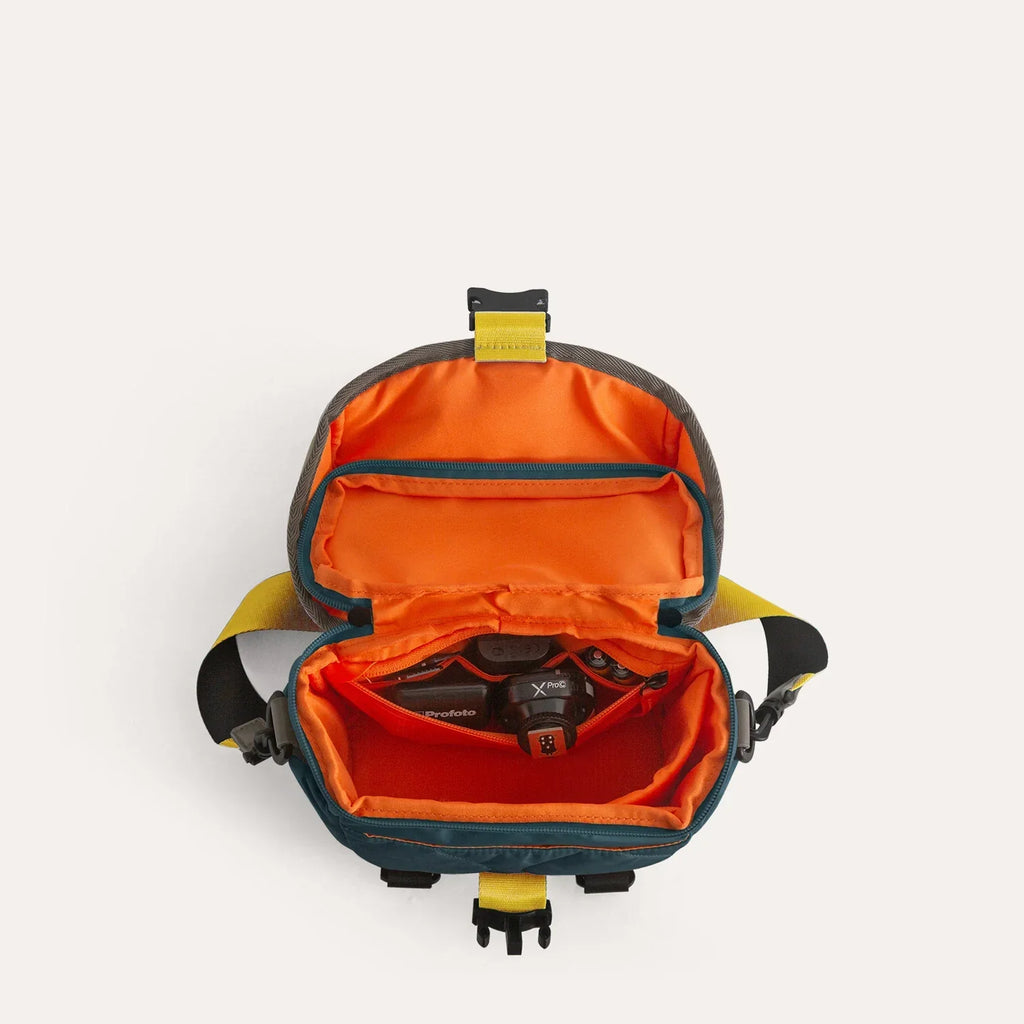 Paz 4L Camera Sling
