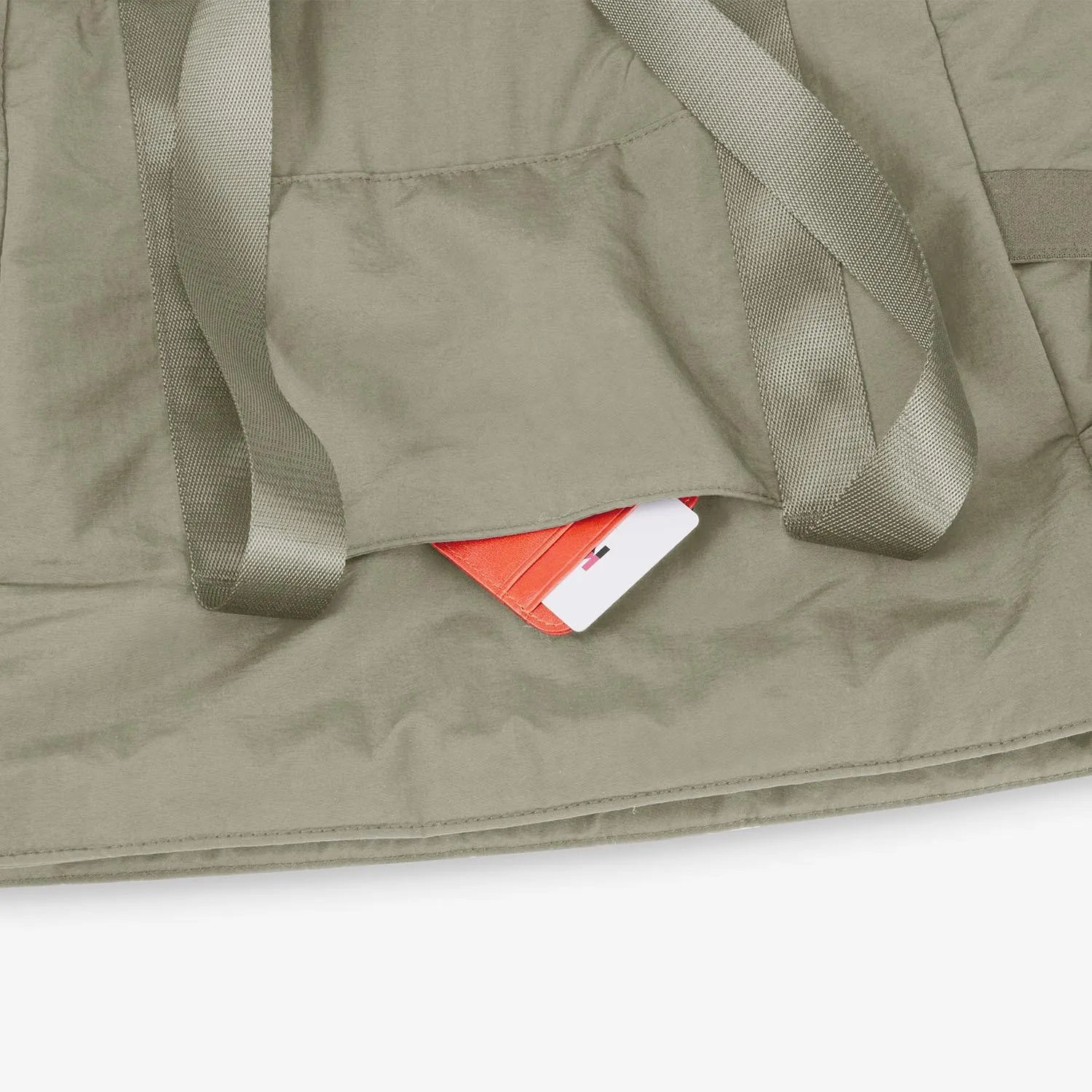 Zoraesque 18L-20L Tote