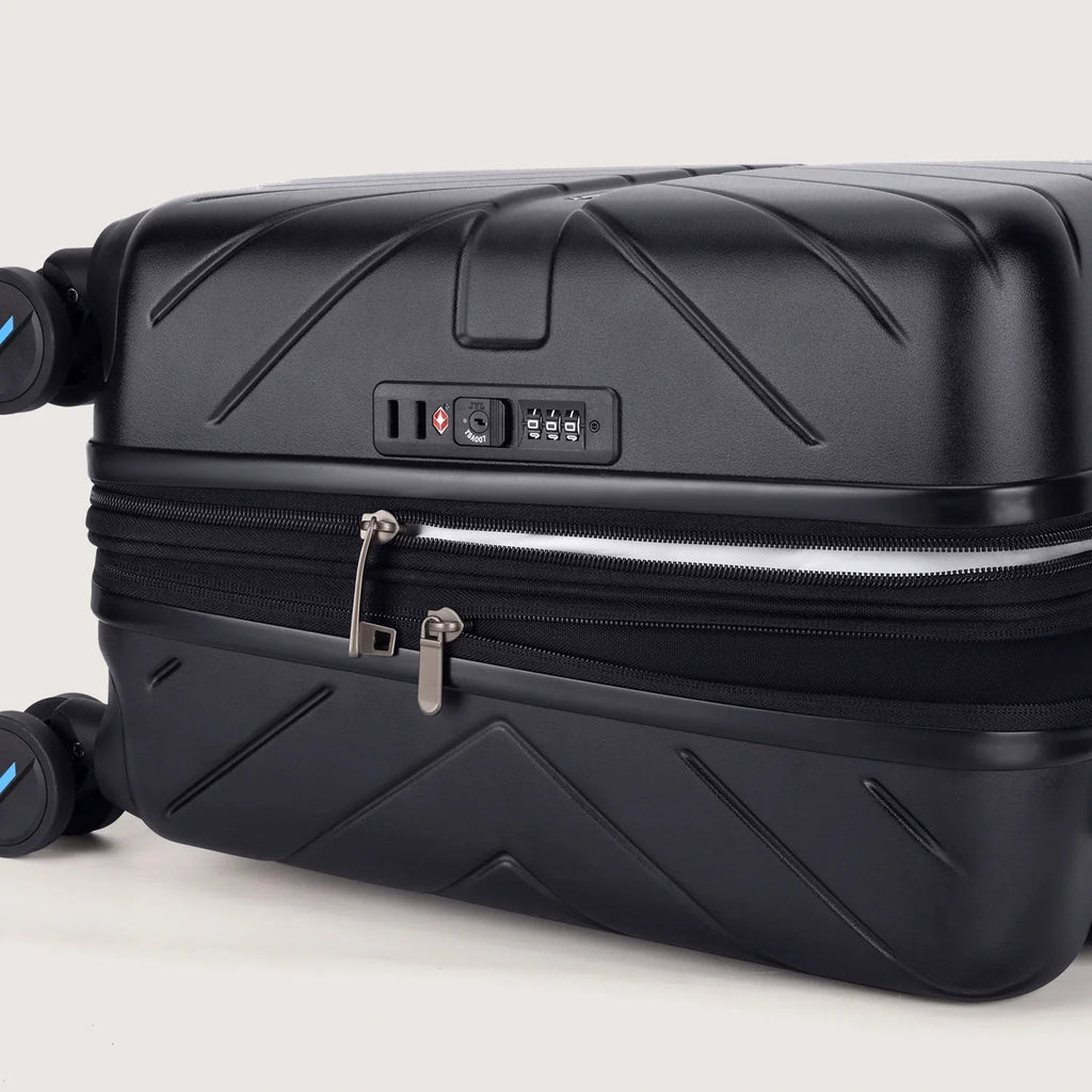 Daren 16-20 Inch Lightweight Hardside Carry-On Suitcase